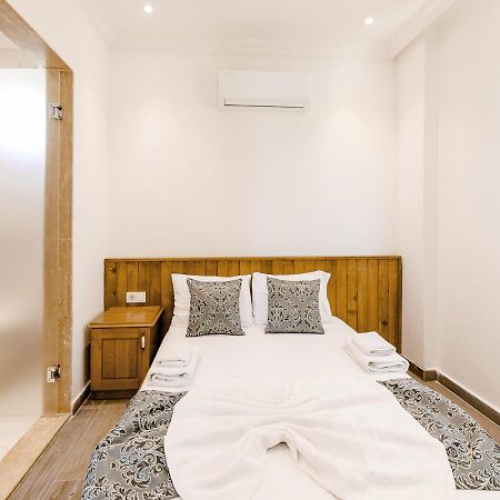 Villa 2 Sleeps 4 Isolated Honeymoon-Villa Sardunya Kaş Eksteriør billede
