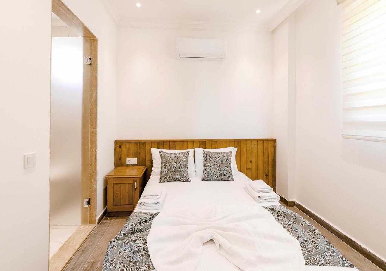 Villa 2 Sleeps 4 Isolated Honeymoon-Villa Sardunya Kaş Eksteriør billede